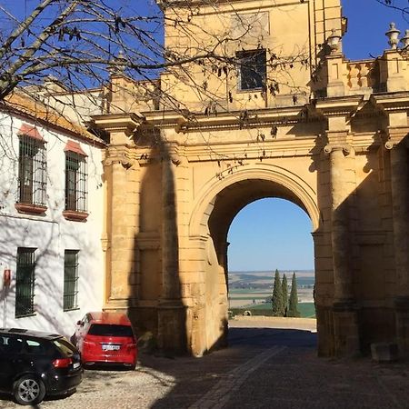 Puerta Romana Carmona  Buitenkant foto
