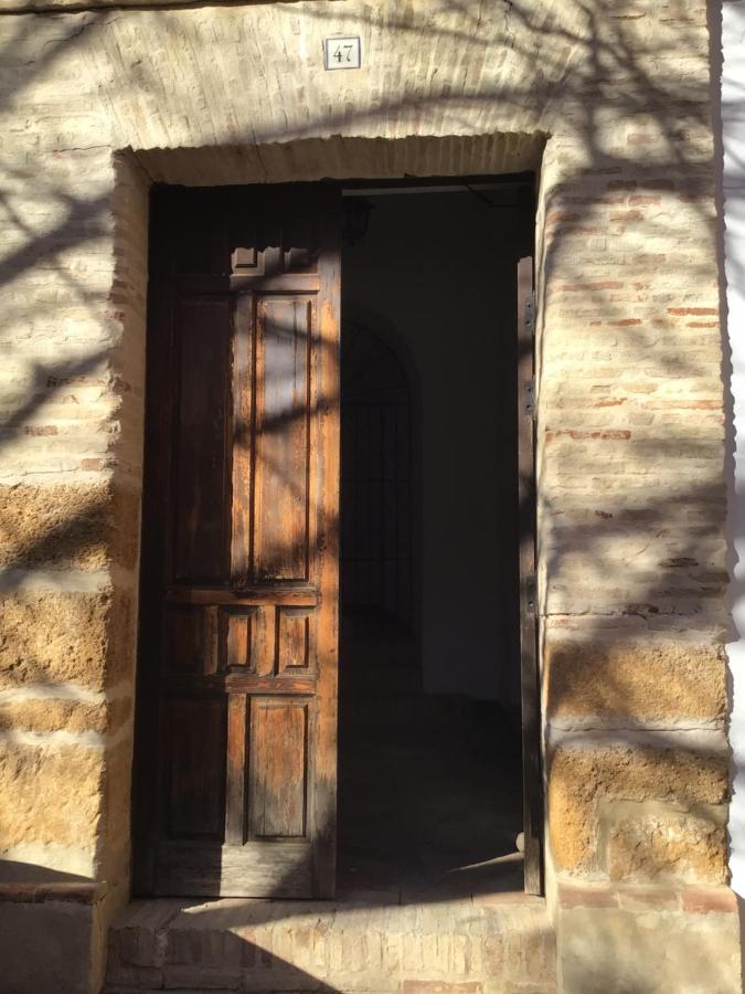 Puerta Romana Carmona  Buitenkant foto