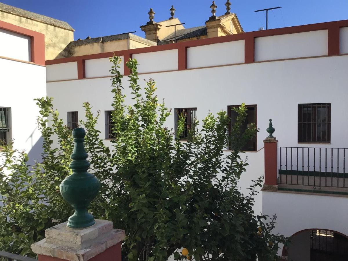 Puerta Romana Carmona  Buitenkant foto